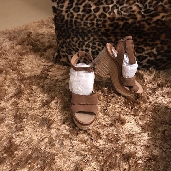 UGG Suede Sandals - Picture 2 of 3